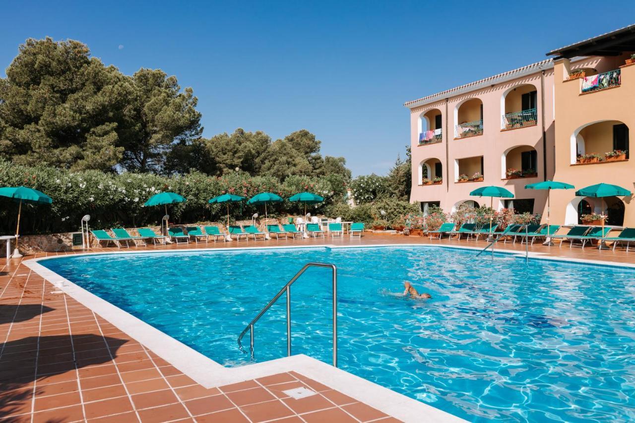 Nicolaus Club Torre Moresca Орозей Екстер'єр фото